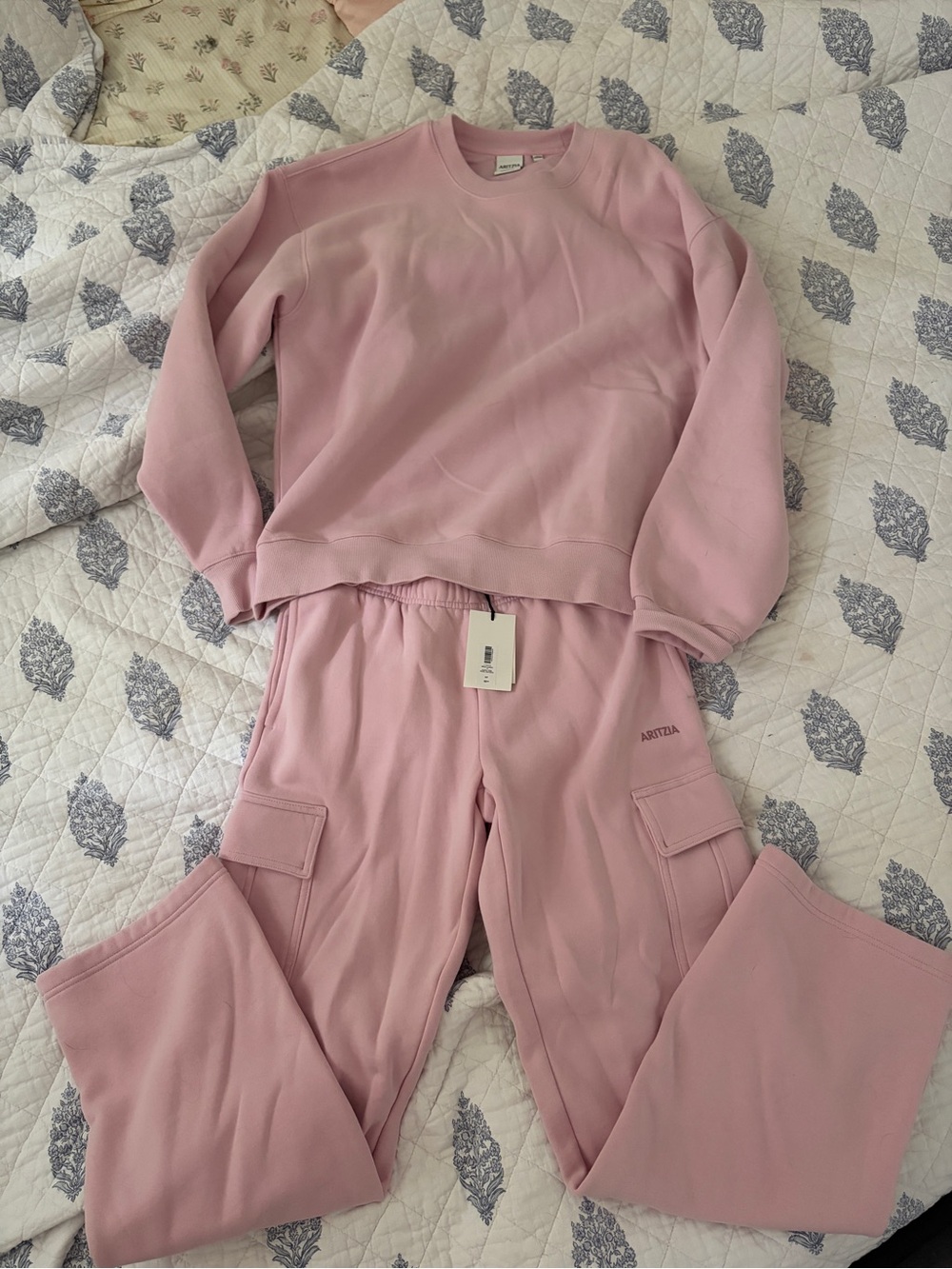 Aritzia Cupid Pink Sweatset
